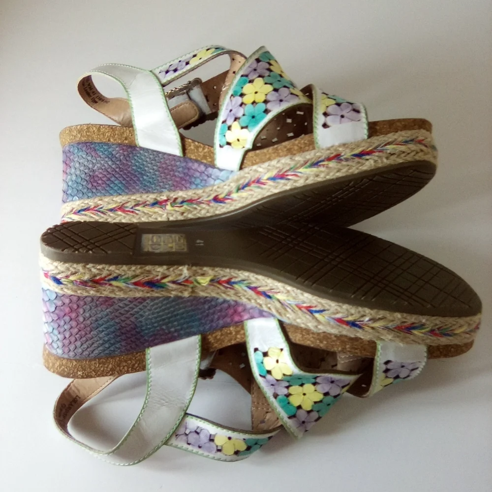 L'artiste Floral Platform Sandals with Buckle Size 41